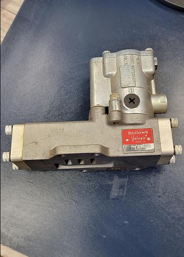 Used BELLOWS VALVAIR PNEAUMATIC SOLENOID PA120 110/120V (203)