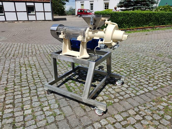 Usado Molino para cereales y especias secas - no graso