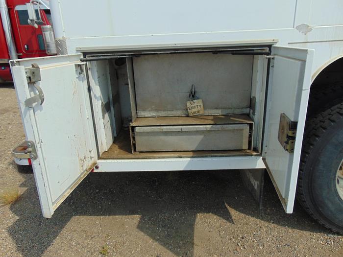 Used 2008 PETERBILT 365