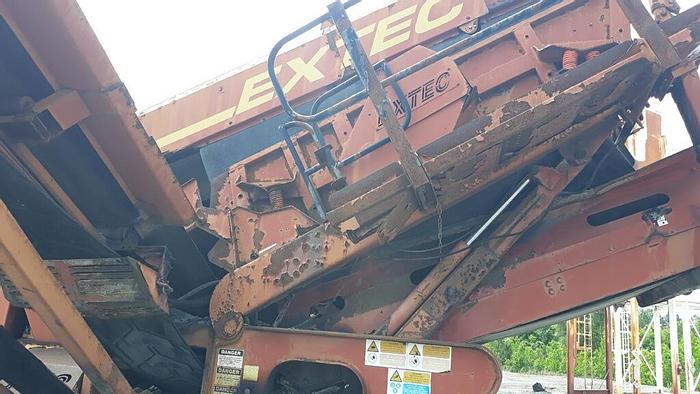Used 2006 HB21230-3 Extec Screen 10 Cubic Yard