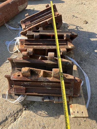 Used Den-Con Rotary Slips & Insert Jaws