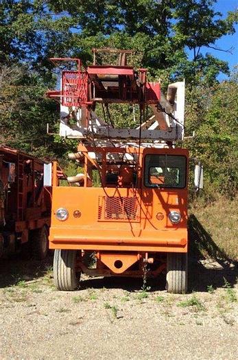 Used 1982 Cooper LTO 150 Service Rig