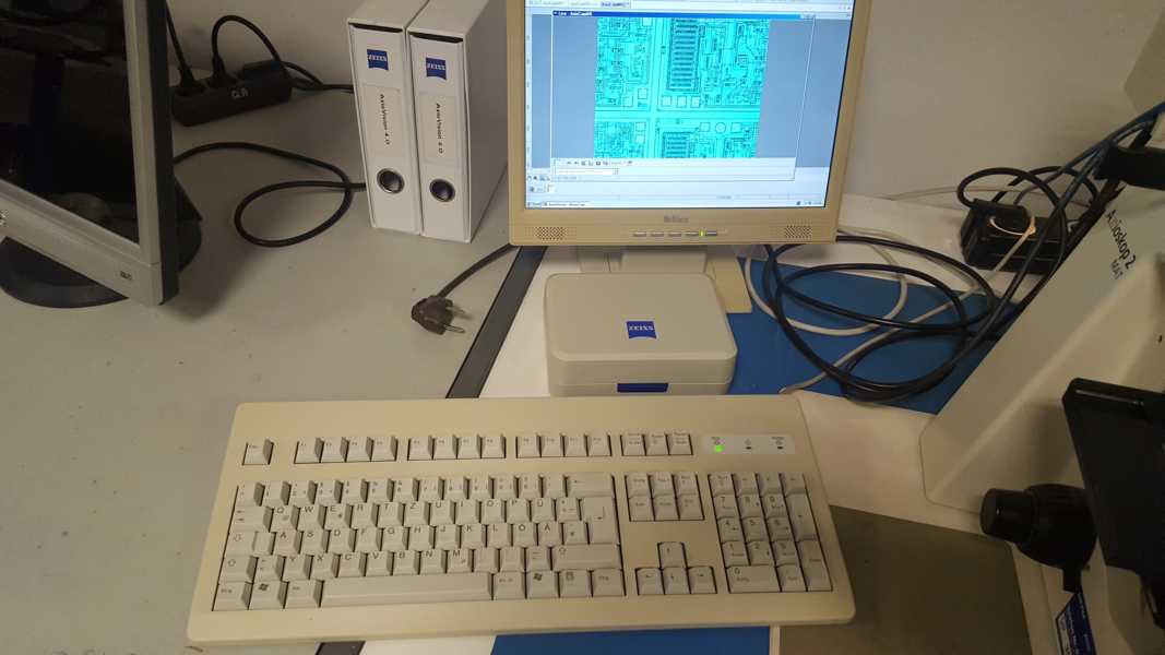 Used Carl Zeiss Axioscope 2 MAT