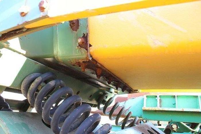 Used 32" x 47' Edem Balanced Vibrating Conveyor