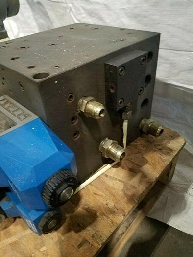 Used Hydraulic Block with Vickers Directional Control Valves