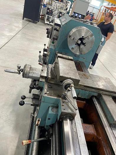 Used 1989 Victor Gap Engine lathe 24 x 120