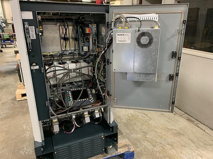 Used 2010 KUKA KR 100-2 PA 4 AXIS PALETTIZING ROBOT W/KRC 2 ed05 CONTROLLER