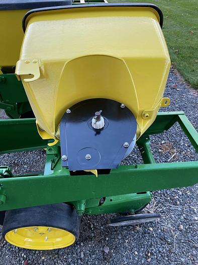 Used John Deere 7100 MaxEmerge
