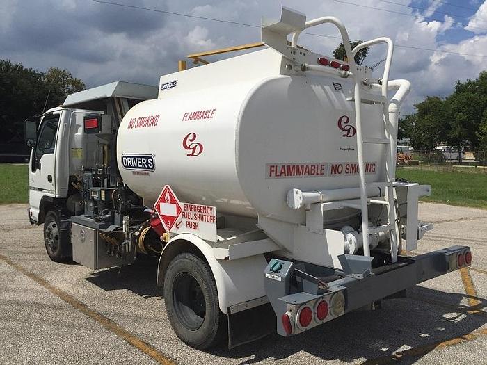 Used Unit #: 17503 - 2006 Isuzu chassis, Facet filter vessel.