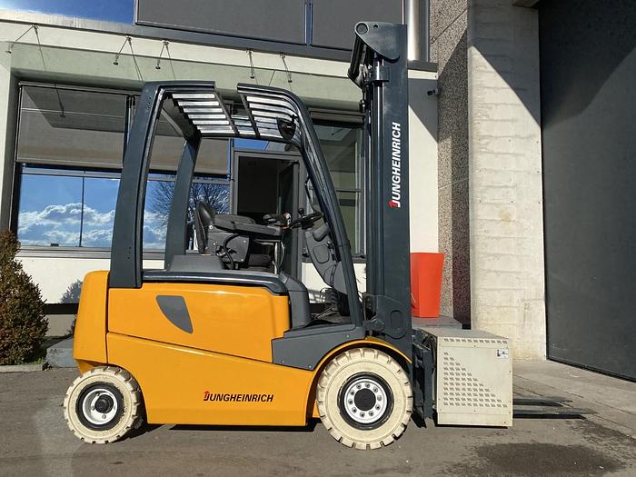 Usato 2011 JUNGHEINRICH EFG-425K