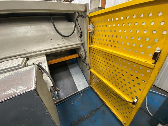 Used 2004 Ermaksan HGS3100 x 6mm Guillotine Shears