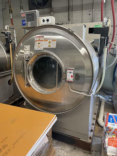 Used 2015 MILNOR 140LB WASHER