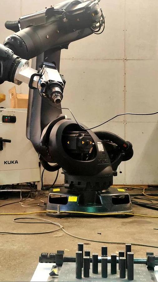Used KUKA KR300 R2500 Ultra Laser-Calibrated Milling Robot