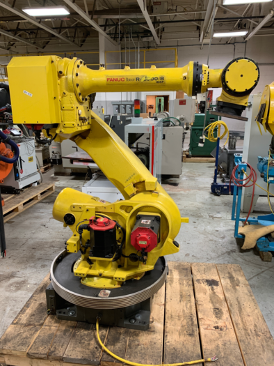Used FANUC R2000iB/165F 6 AXIS CNC ROBOT