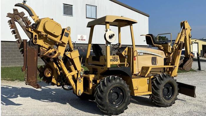 Used 2007 Vermeer Rt950 trencher with back hoe