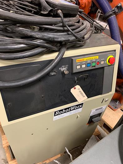 Refurbished FANUC R2000iA/200FO 200KG X 2650MM 6 AXIS CNC ROBOT W/RJ3IB CONTROLS
