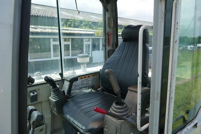 Used 2011 TAKEUCHI TB160