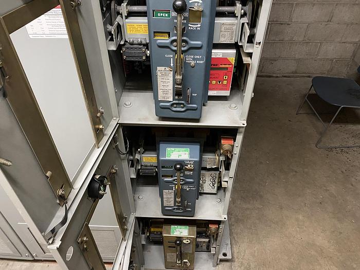 Used ALLIS-CHALMERS AIR CIRCUIT BREAKERS