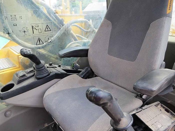 Used 2014 VOLVO EC300EL