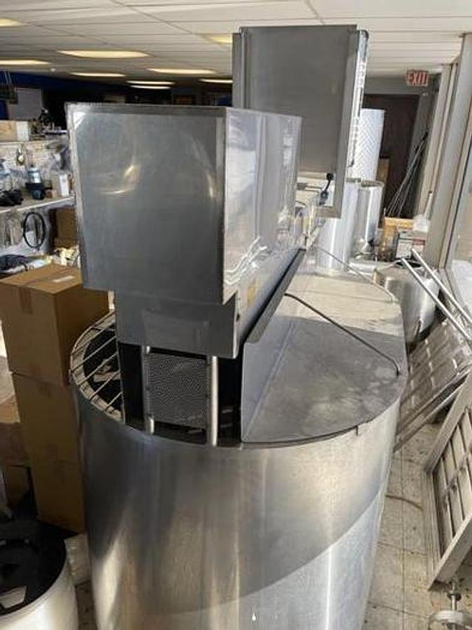 Used 200 gallon "OO" make vat