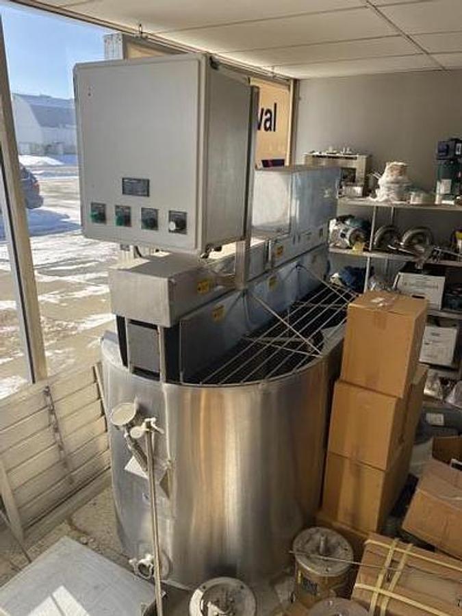 Used 200 gallon "OO" make vat