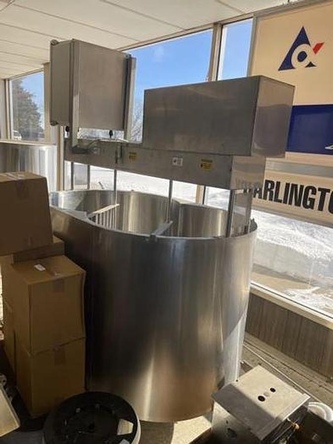 Used 200 gallon "OO" make vat