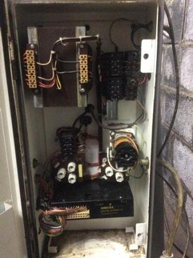 Used 1982 Bridgeport Series 1 Manual Milling Machine.