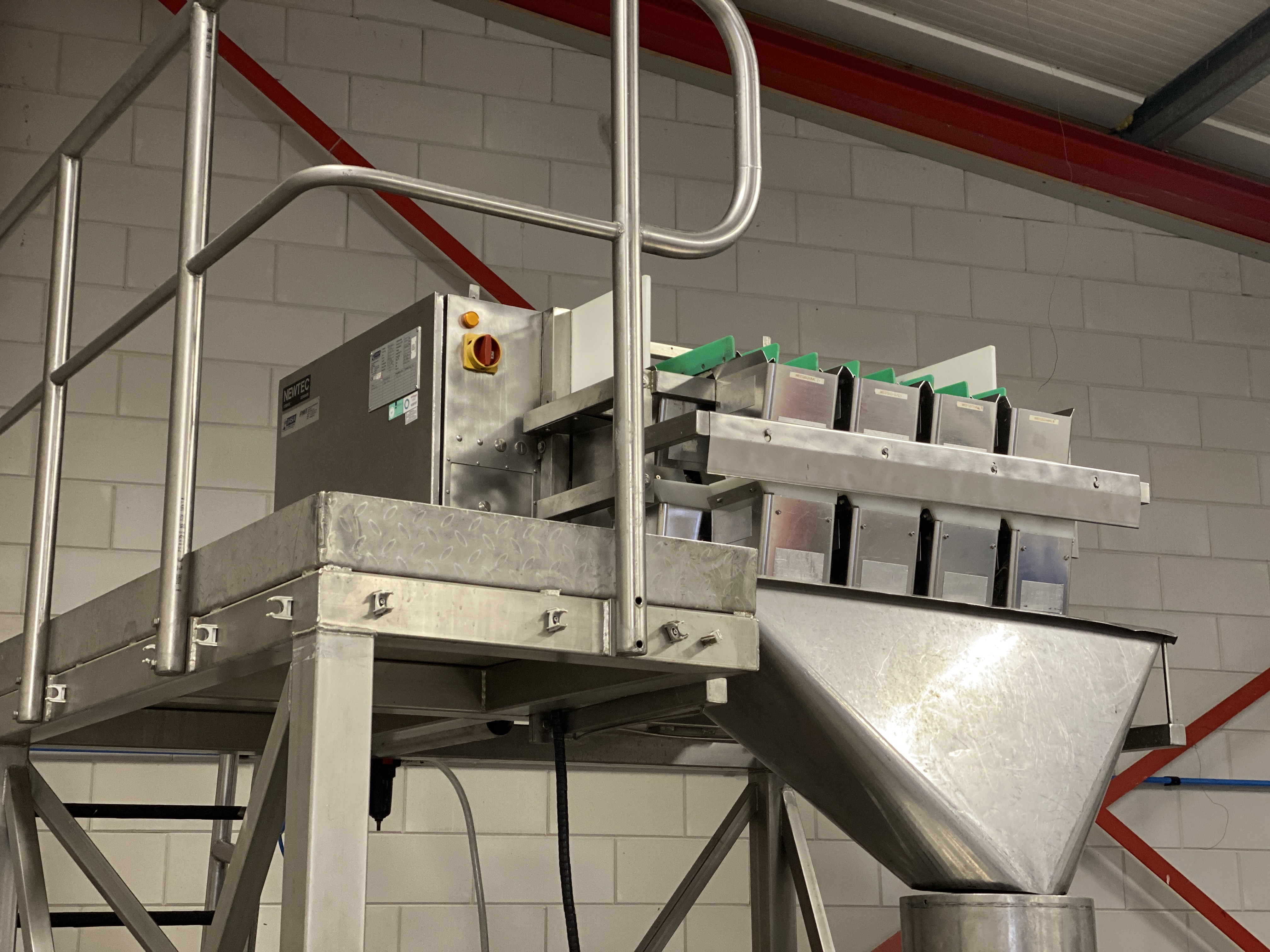 Used Jasa Newtec weighing and packing line