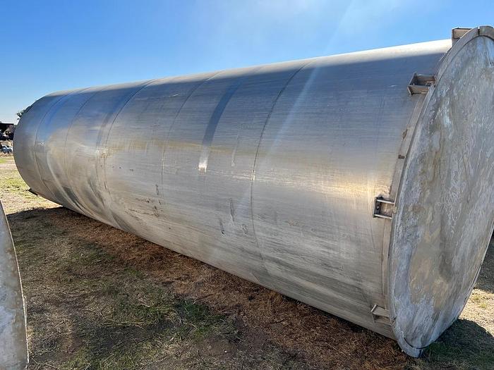 Used Tank, 8,600 Gallon, S/st, Storage Tank, 94" x 24' high #S744776