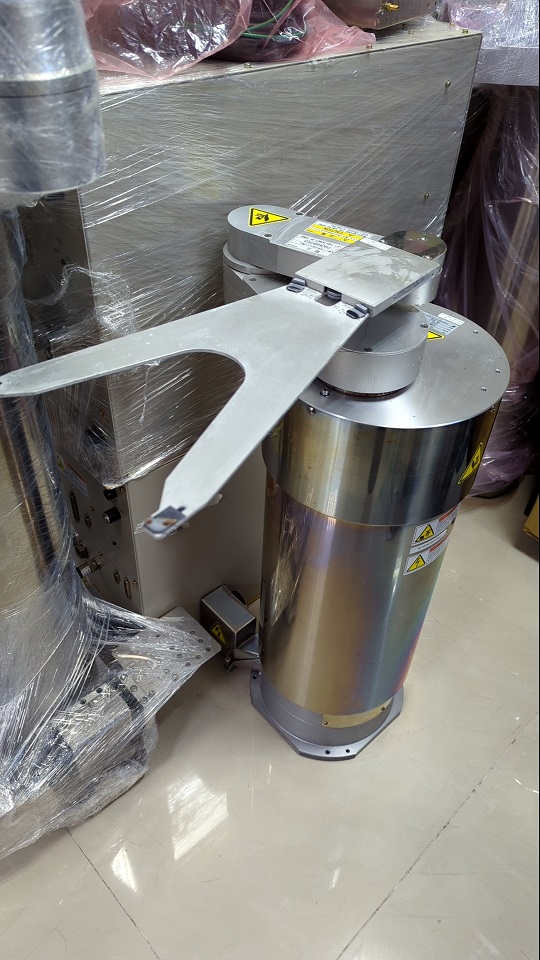 Used Yaskawa XU-RCM6841 Robot