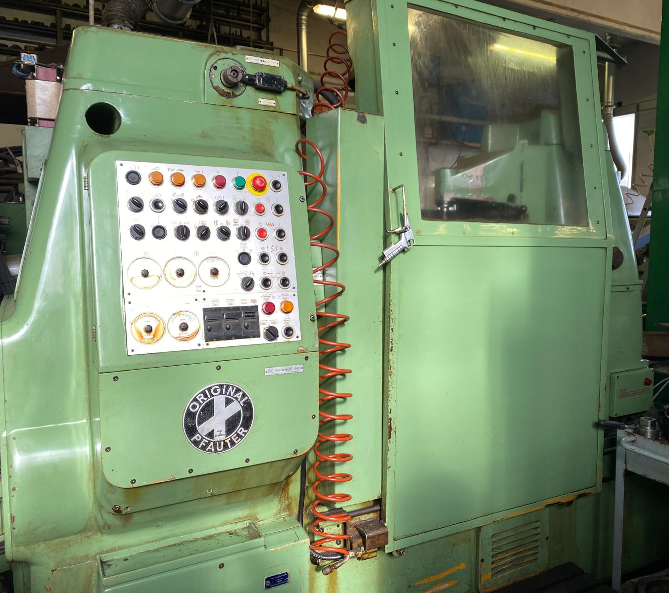 Usato Dentatrice a creatore PFAUTER P 630