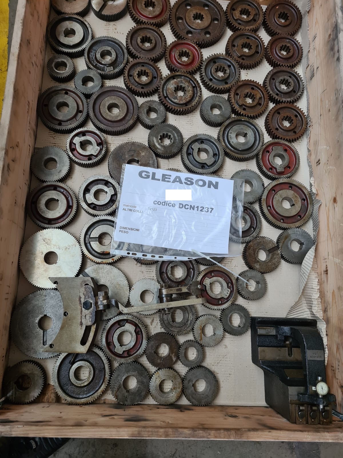 Usato Dentatrice conica per denti diritti GLEASON 12B