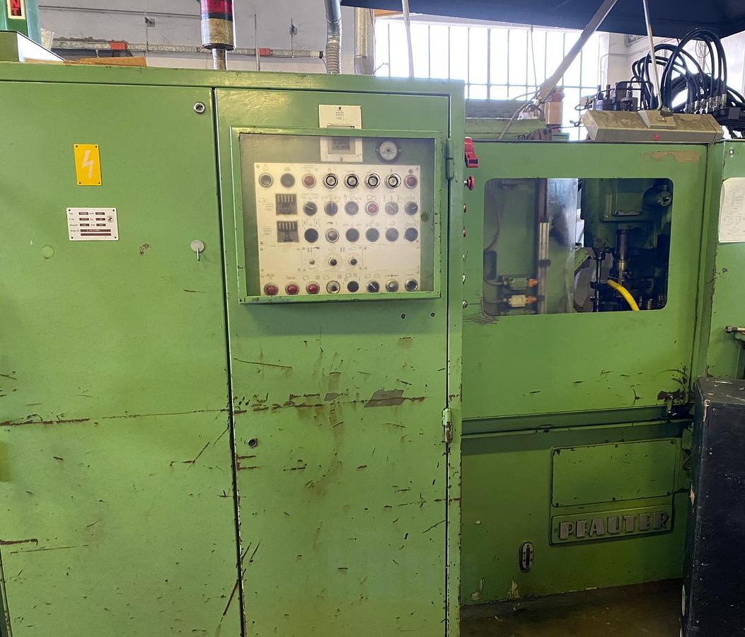 Usato Dentatrice a creatore PFAUTER PA 180