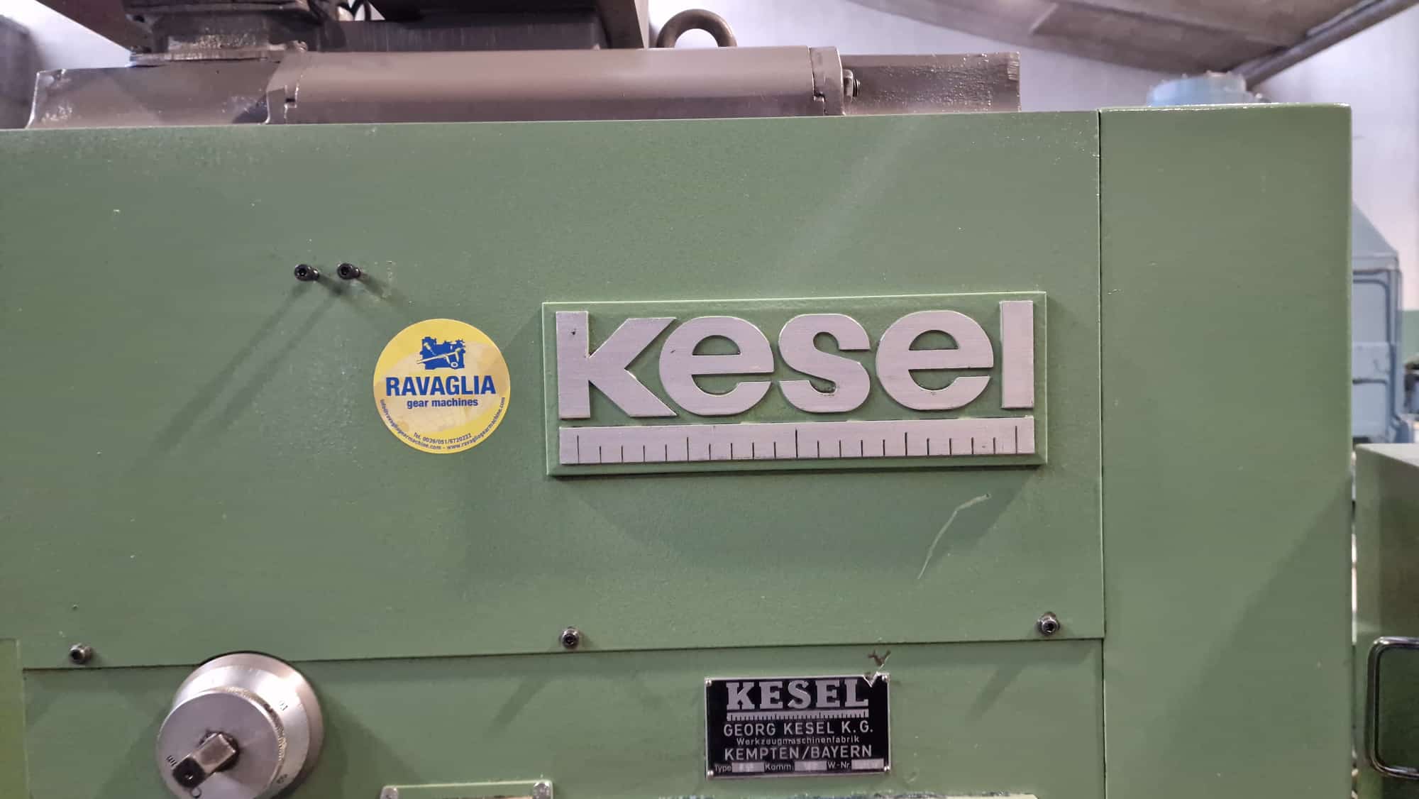 Usato Fresatrice per cremagliere KESEL L79/2100