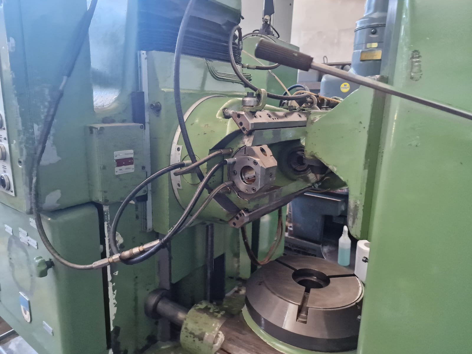 Usato Dentatrice a creatore PFAUTER P 251 HM