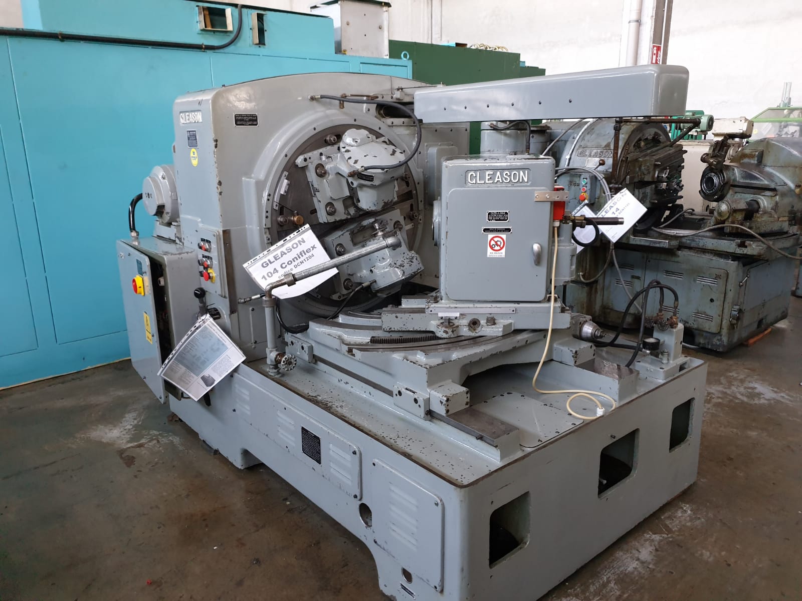 Usato Dentatrice per ingranaggi conici diritti Coniflex GLEASON 104