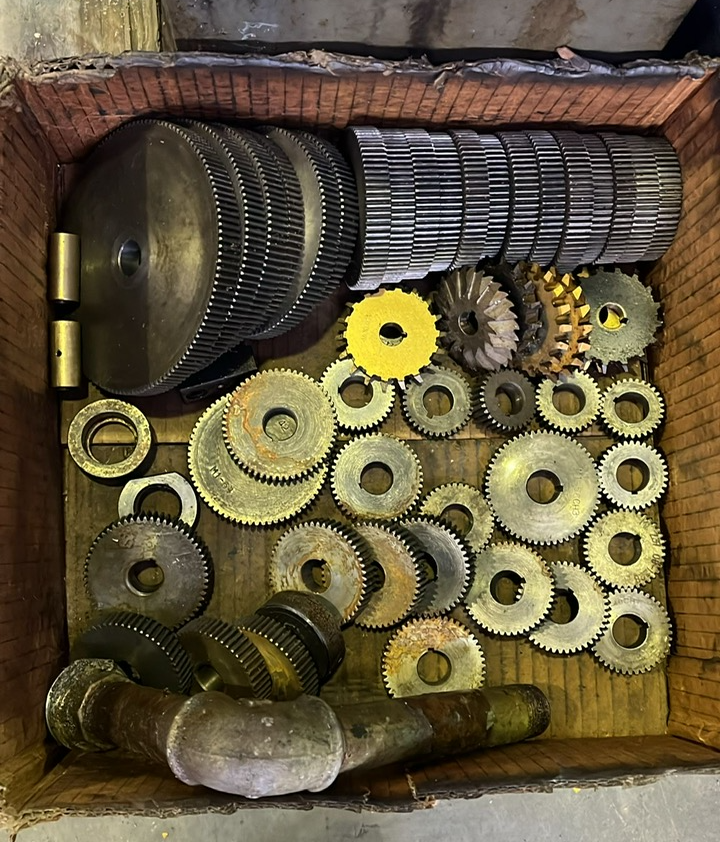 Usato Fresatrice per viti e filetti Monnier & Zahner 256