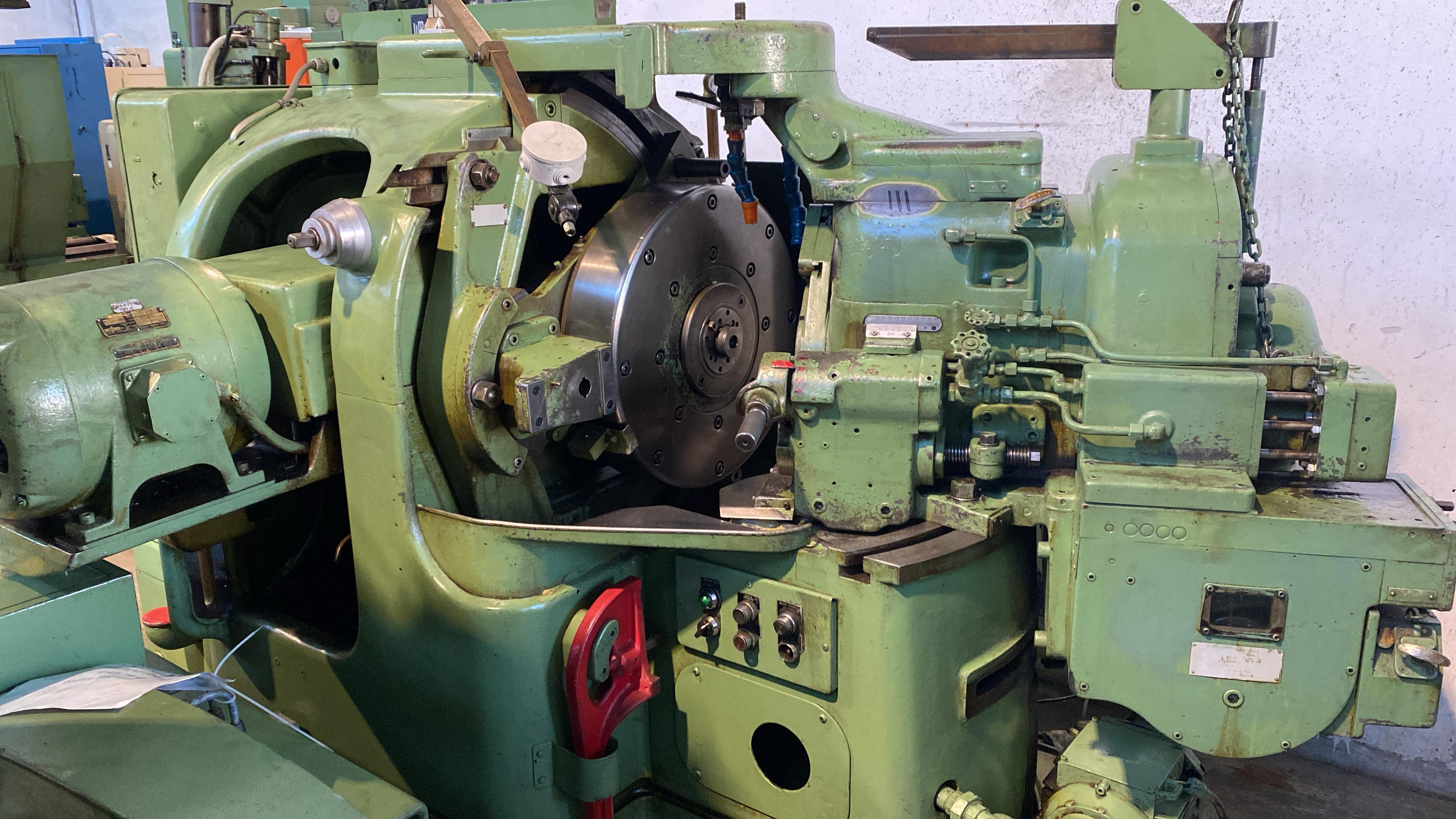 Usato Dentatrice per ingranaggi conici spiral GLEASON 11'' R