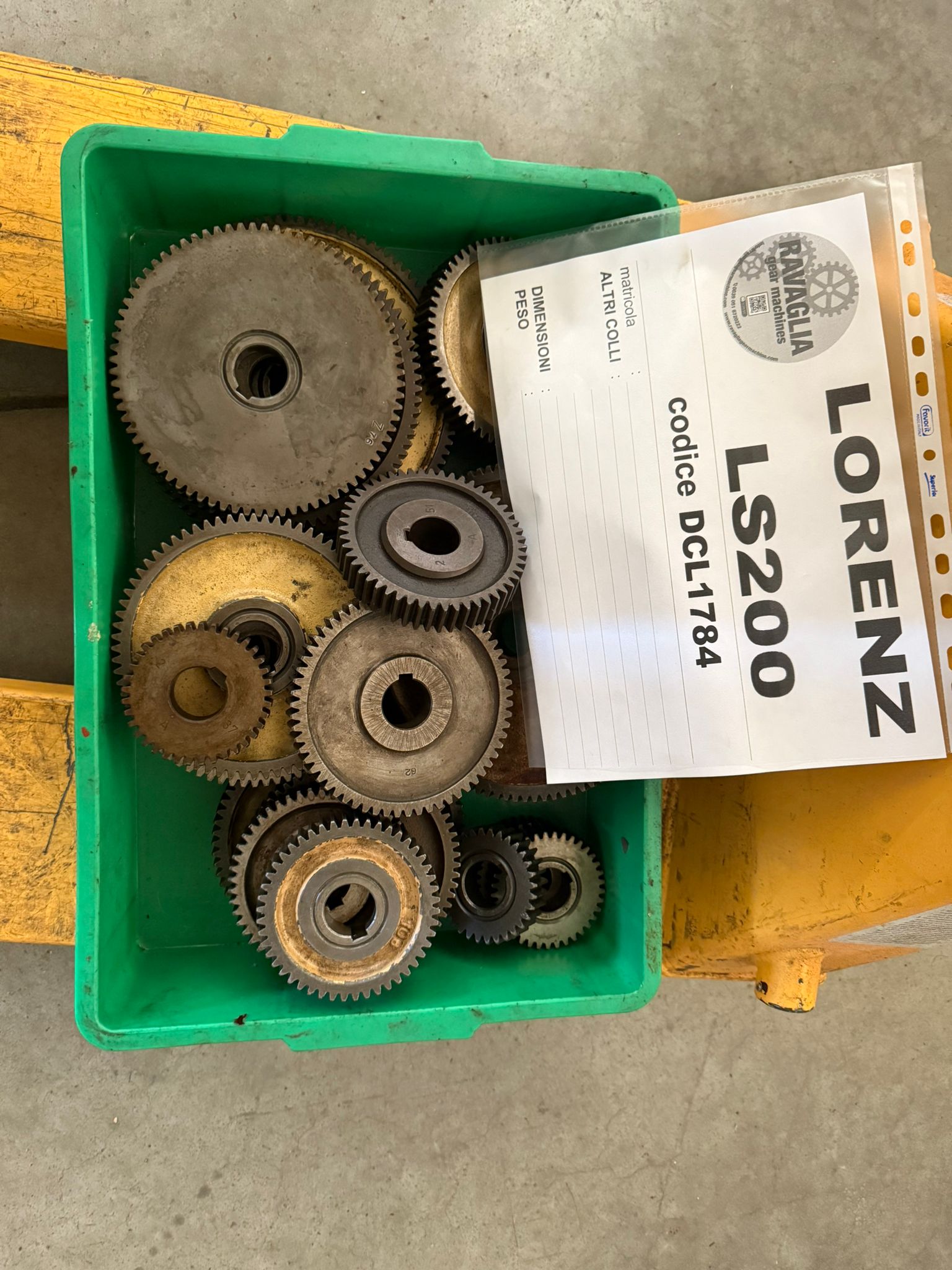 Usato Dentatrice a coltello LORENZ LS 200