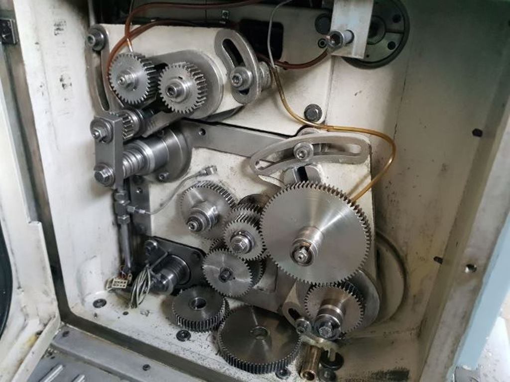 Usato Dentatrice a creatore PFAUTER P 403