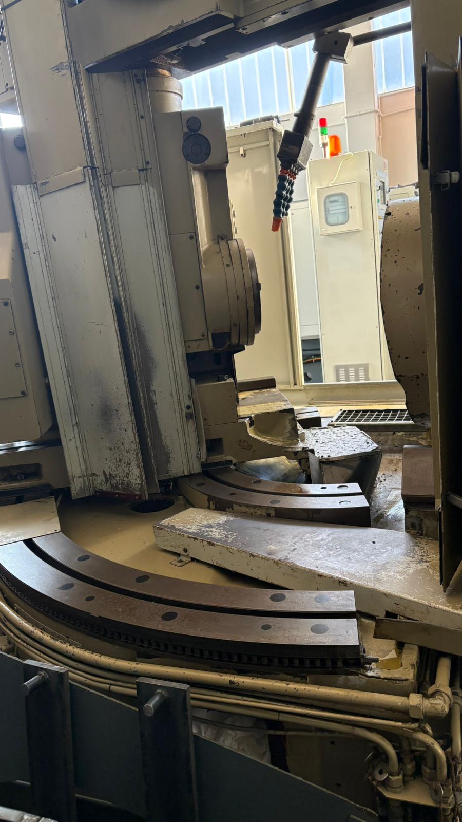 Usato Dentatrice per ingranaggi conici spiral MODUL ZFTKK 500/2 W