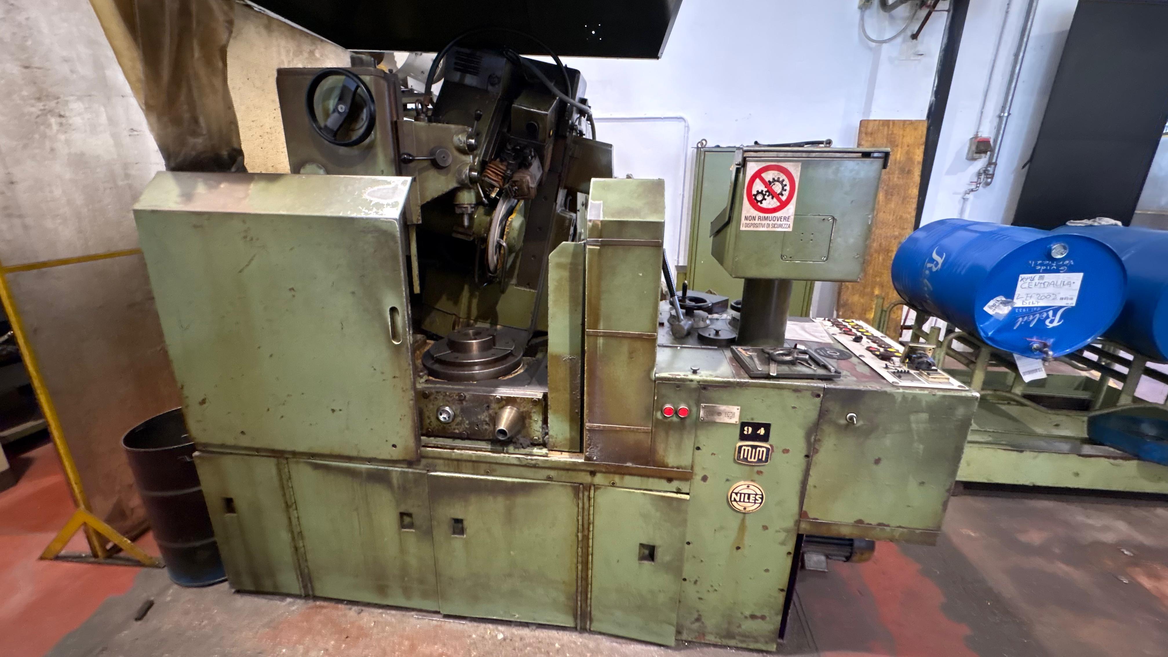 Usato Rettifica per ingranaggi NILES ZSTZ 315 C1P