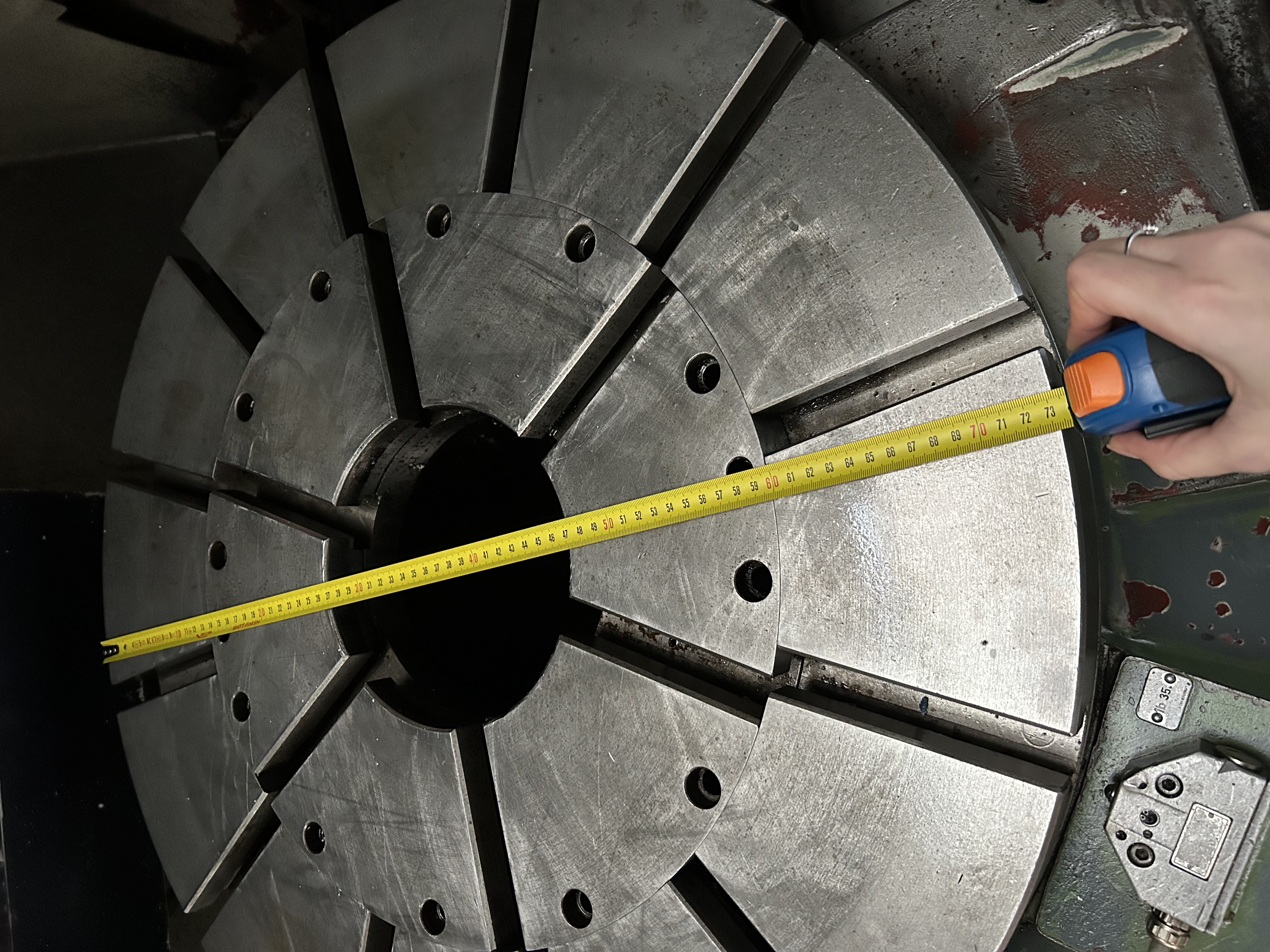 Usato Dentatrice a coltello LORENZ LS 630