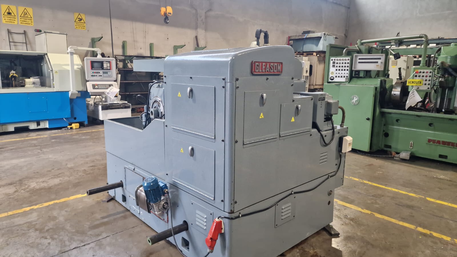 Usato Dentatrice per ingranaggi conici diritti GLEASON 104 Coniflex