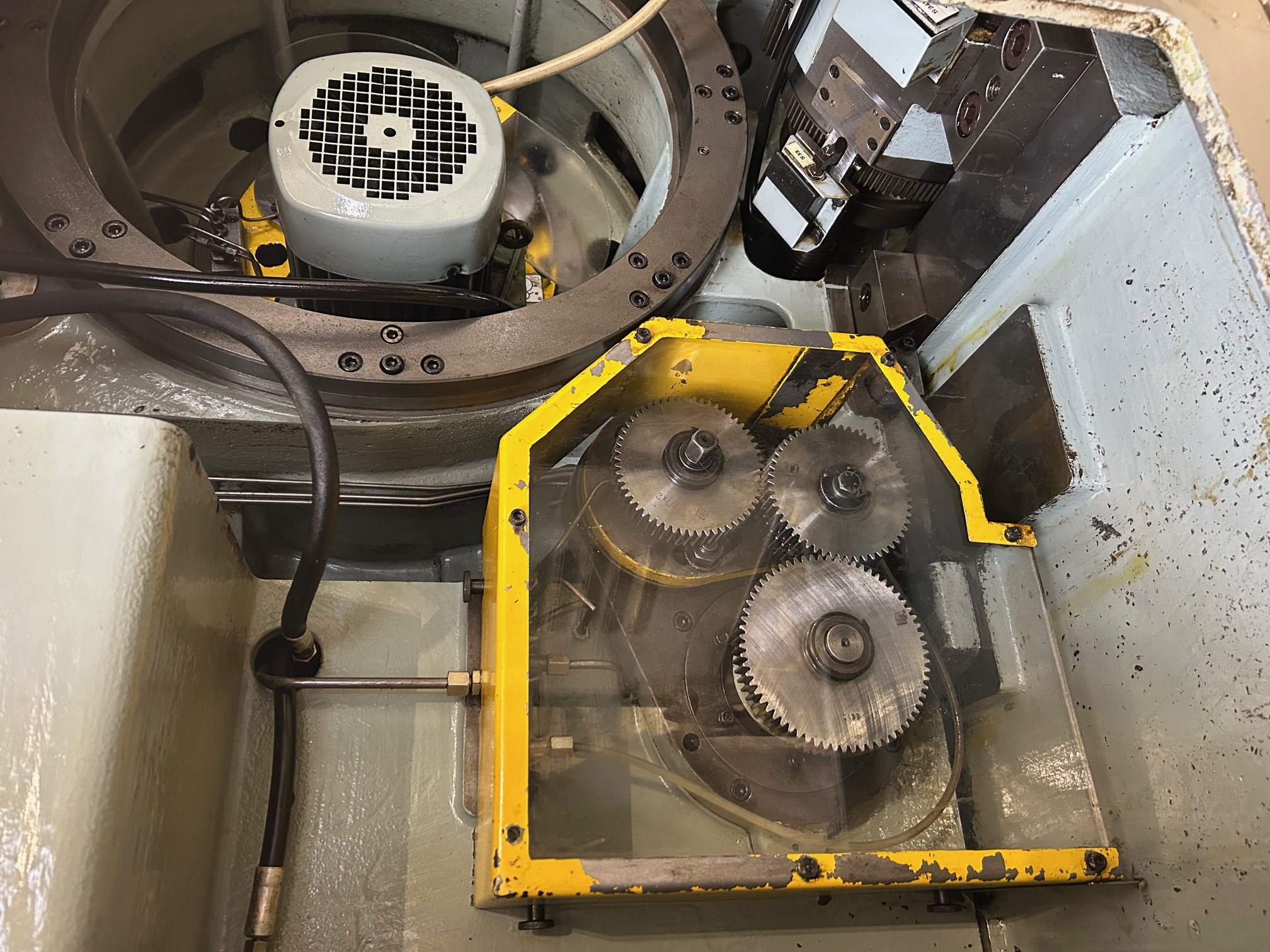 Usato Dentatrice per conici diritti MODUL ZFTK 250/1