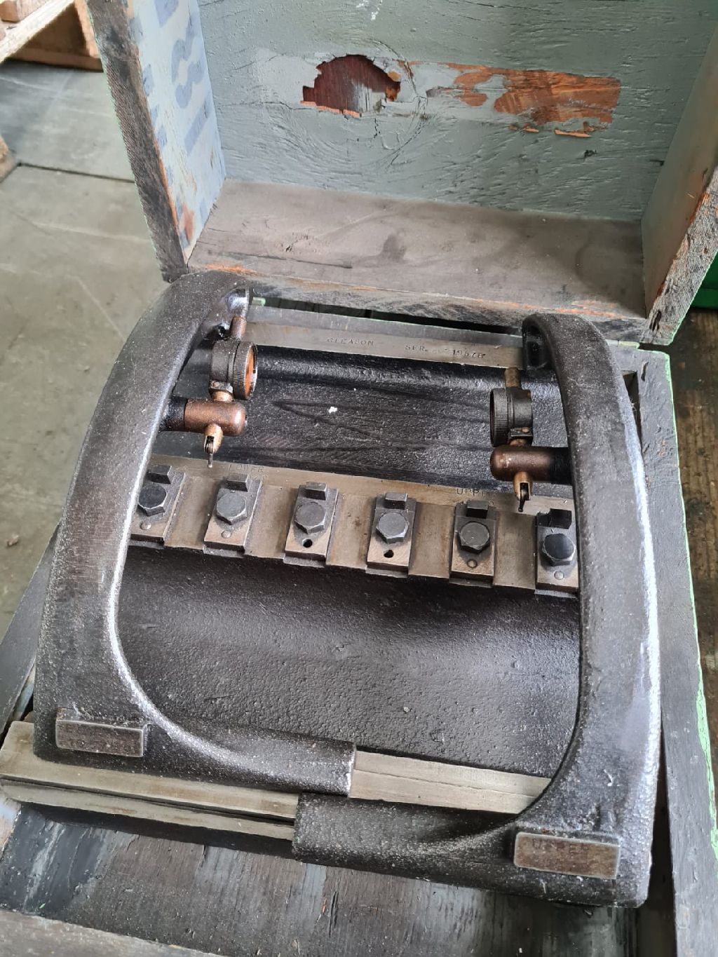 Usato Dentatrice per ingranaggi conici diritti GLEASON 12''