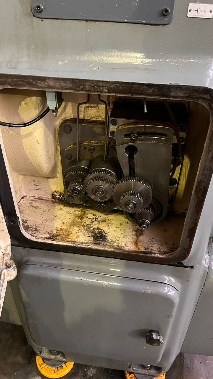 Usato Dentatrice a creatore PFAUTER P 160 V