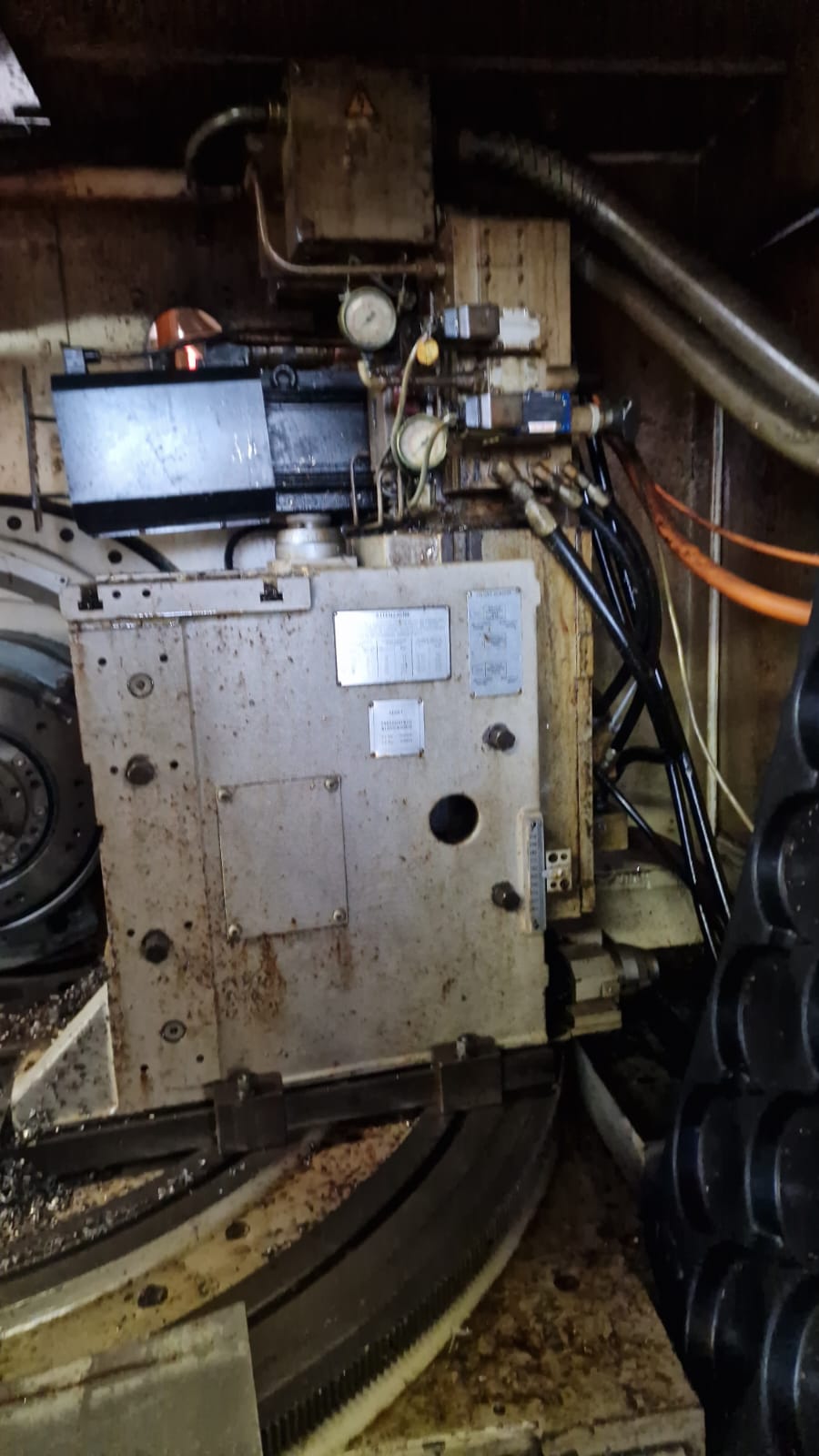 Usato Dentatrice conica per ingranaggi spiral GLEASON GMAX 2010 CNC