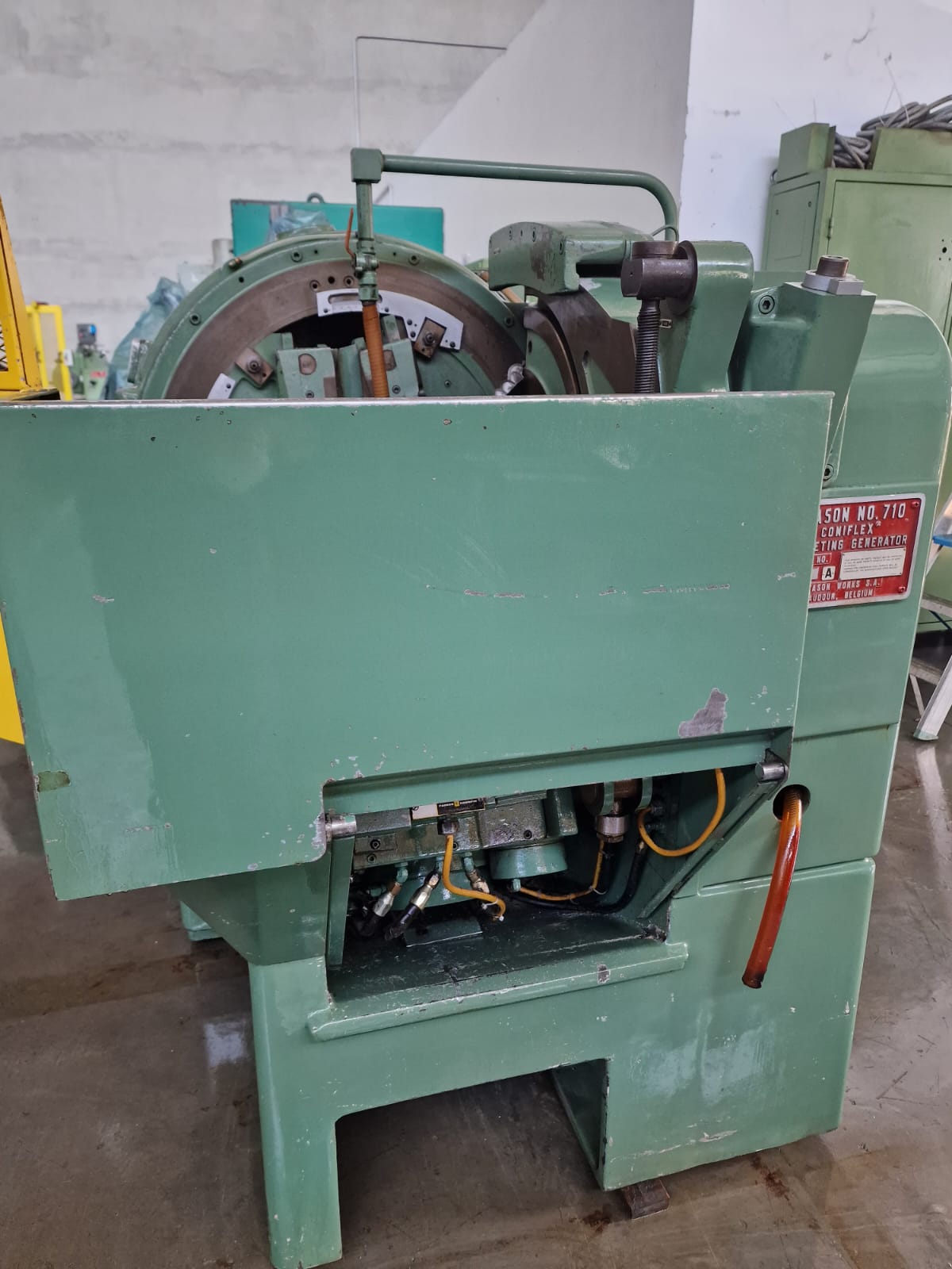 Usato Dentatrice per conici diritti GLEASON 710