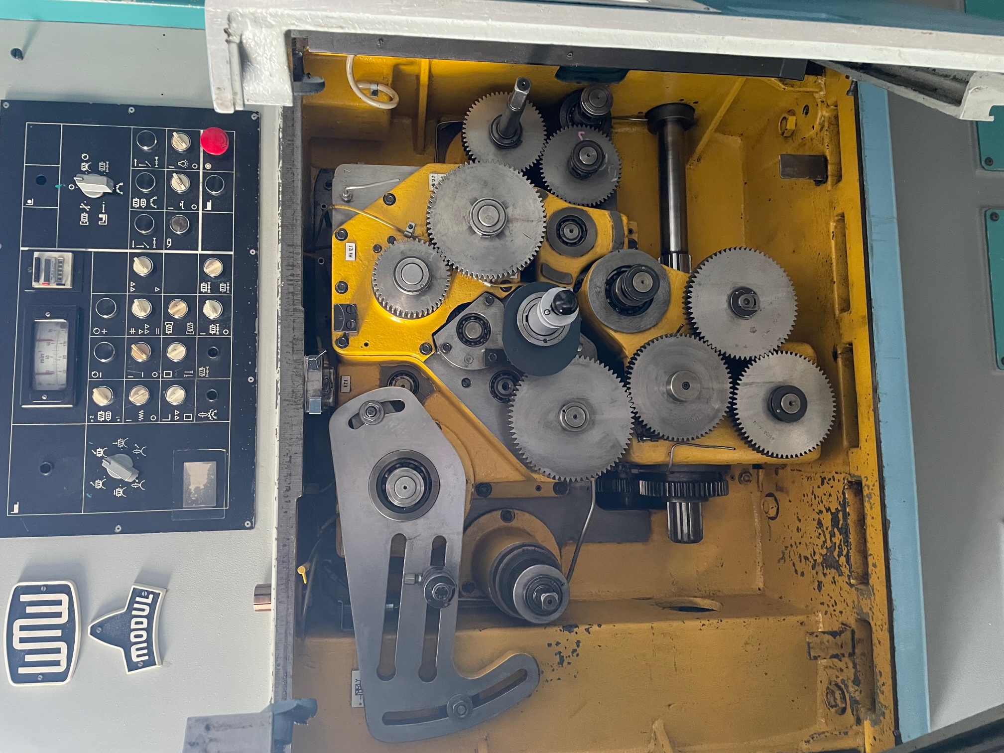 Usato Dentatrice a creatore MODUL ZFWZ 800/3